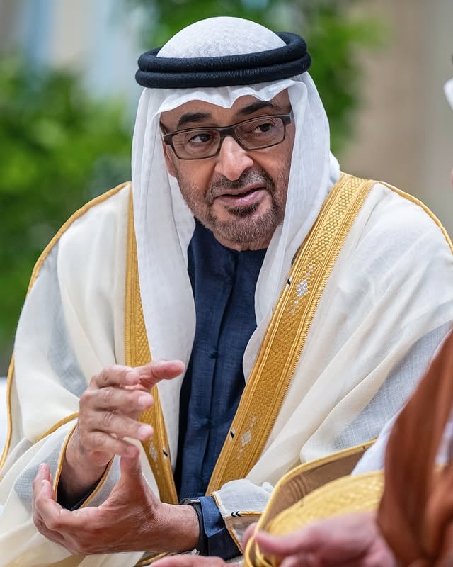 ‏انته وطن لقلوبنا 🇦🇪🤍#محمد_بن_زايد by @onlymbz