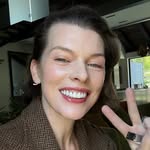 Milla Jovovich(@millajovovich)'s profile avatar