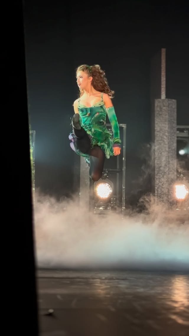 8 weeks until I’m back on stage with @riverdance 💚 #dance #riverdance #travel #tour #irishdance by @amymaedolan
