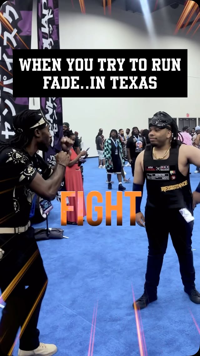 When you try to run fade at @dreamconvention but forget you’re in Texas That’s what’s supposed to happen…Well dreamcon fun with @lordsarkastik #funny #dreamcon #cosplay #men #women #laugh #gamers #animefans by @aeoxis