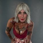 Astrid Zeegen-Holt(@astridiwantyouinmylife)'s profile avatar