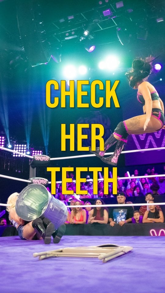 Someone call a dentist! This has got to be one of the most brutal things we've seen at WOW. In a hardcore match for the WOW World Tag Team Championship, Laurie Carlson hits Coast-to-Coast and straight to the mush!! For reals, someone needs to check her teeth after that 😬 🦷#wowsuperheroes #womenofwrestling #hardcore #MiamiSweetHeat #mothertruckers #countdowntothecage by @wowmiamisweetheat