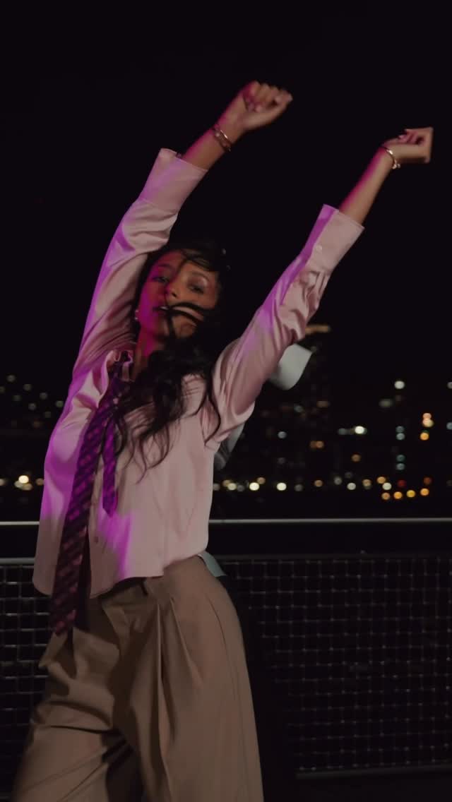 I know you guys can’t wait 🥰🥰🥰 .One more sleep until ‘attention’ music vid drops 🥳🍾.....#explorepage #nyc #artist #singer #model #talented angel 👼 #trending #reels by @v.zesu