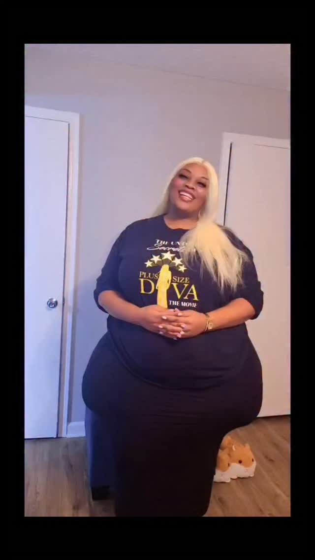 Untold secrets of a plus size Diva available on Amazon Prime. Watch out for Diva Garnet (Me) in the sequel #queenofcurves❤ #curvyconfidence #untoldsecretsofaplussizediva by @kelly_black_cherry