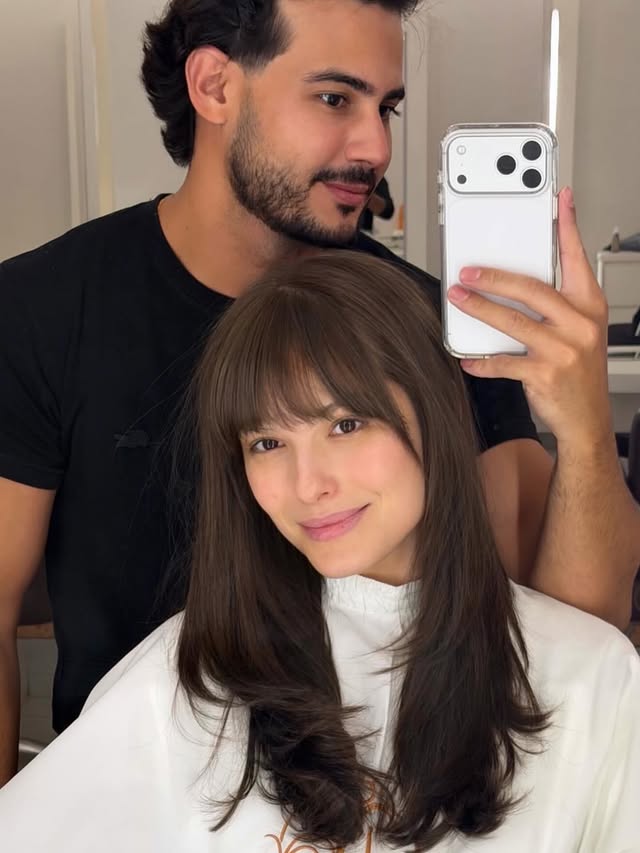 Postando no feed pq tô simplesmente APAIXONADA pelo meu cabelo 🥰 @welljrhairstylist vc arrasa! Obrigada pelo carinho sempre 🤍 by @michelirosa_