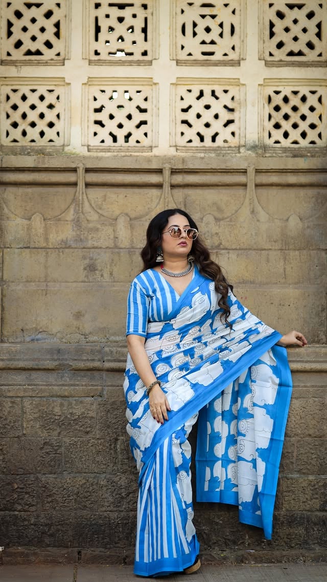 Time less elegance with style Wearing this Chehre Saree from Phutari and I’m obsessed 🤍So comfortable, so pretty. A must have!!Saree @phutari.india #fyp #fashion #explore #saree #trending by @fashion_enthusiast_sr