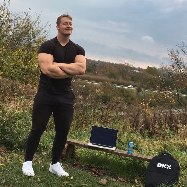 Time for a Q and A! Ask me anything, and I'll respond within 24 hours in the comments below 😁Enjoying an awesome morning trading session with a view - powered by OKX The best question receives $50 in Bitcoin! Make sure you're in our Discord group to check if you're the winner! 🤑 Also make sure you're signed up to OKX, link in bio 🚀#OKX #trading #worldie #scootering #picoftheday #bodybuilding #muscles #fitness #photoshoot #nocco #träning #lol by @henke_palm