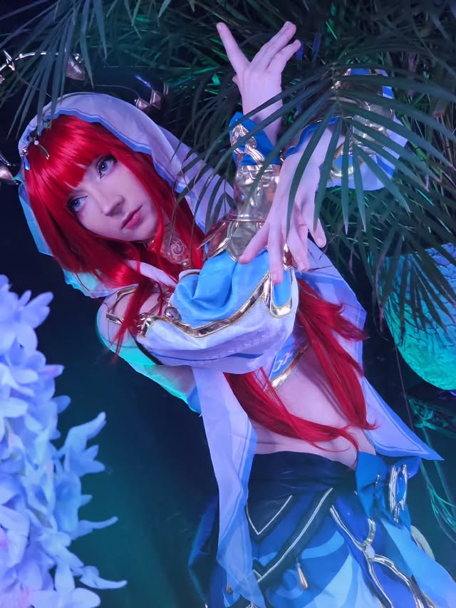 I have no idea for a caption, enjoy 🫡Nilou content soon on Patreon!! #cosplay #fyp #viral #genshinimpact #dance