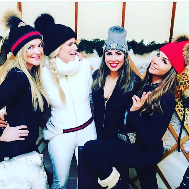Missing Aspen and my girls!! Love you guys to death 💀 @candicegorsuch @taybeauchamp @the_pretty_pony_