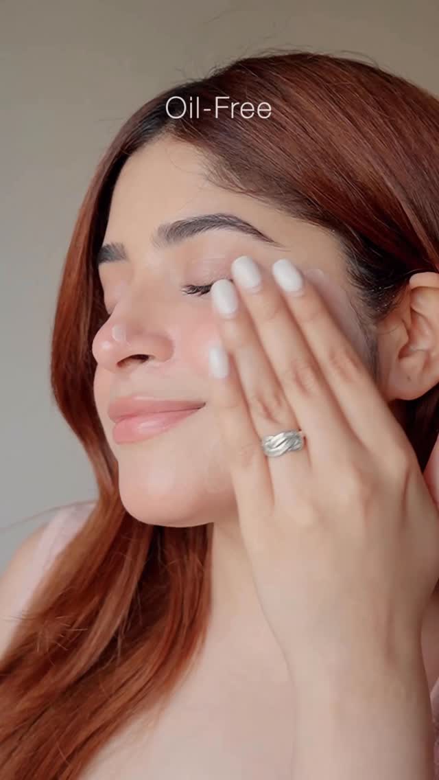 Winter usually makes my skin dull and tight…but this 2-step routine keeps it soft, dewy & glowing 💧✨No dryness. No tightness.Just that glass skin glow 😌🌾@mamaearth.in #Ad #GlassSkin #WinterSkincare #GlowySkin #DewySkin