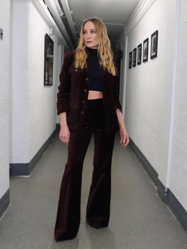 Press days at the iconic @ealingstudios Make up & 📸 @nikki_makeup Hair @davidebarbieri_ Wearing @paige @manoloblahnik @monicavinader @personalpruk @mobland_pplus @paramountplus by @jofroggatt
