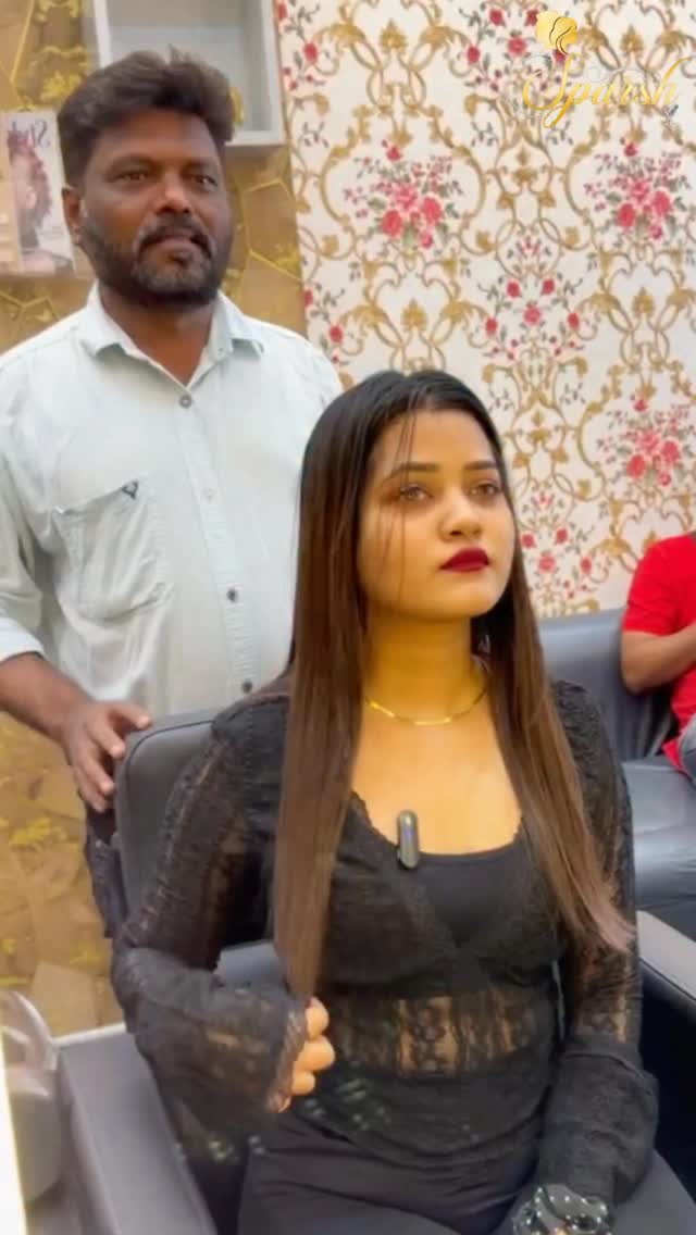 Honored by your trust and love. ✨Thank you for choosing us @pallunarwade — it was an absolute delight to pamper you.Your visit brought a touch of luxury to our day. 💫Because every guest deserves a moment of indulgence.📍 Sparsh Unisex SalonBadlapur East#PamperedInStyle #SelfCareLuxury #SalonExperience GlowWithUs #influencer #sparshunisexsalon by @pallunarwade