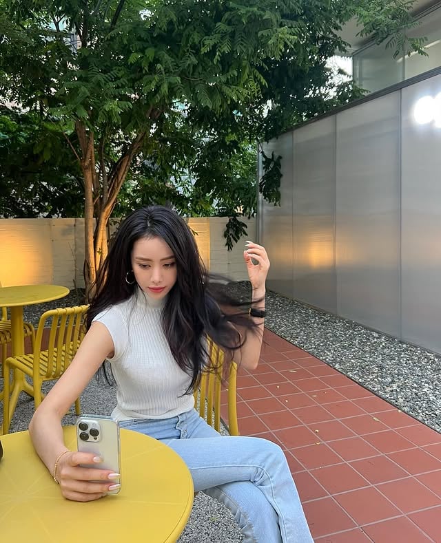 우리 자기님이랑 주말 마실❤️ @loveyeom_91 여기 빵 내스타일… 근데 계란빵을 못먹어서 쪼끔 속상해ᴗ͈ˬᴗ͈ 계란빵 후기 좀 알려죠요🥚 by @iam_sica