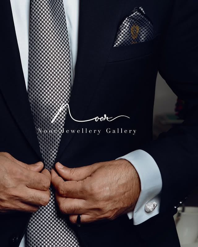 دکمه سر دست برلیان با طرح اسکلت | Diamond Skeleton Cufflinks @noorjewellerygallery by Mona Farrokhazari by @alidaei