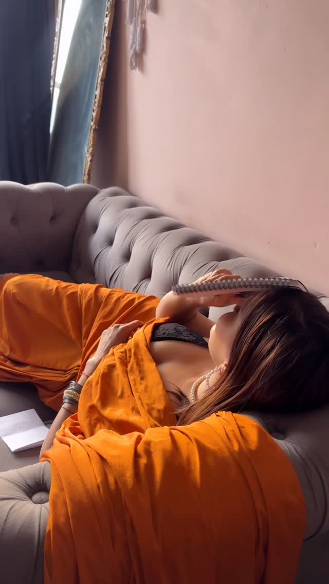 Tu shayar hai......#ankitabhatt #explore #reelstrending #bollywood #saree Sarer suits me? by @ankitabhattofficial