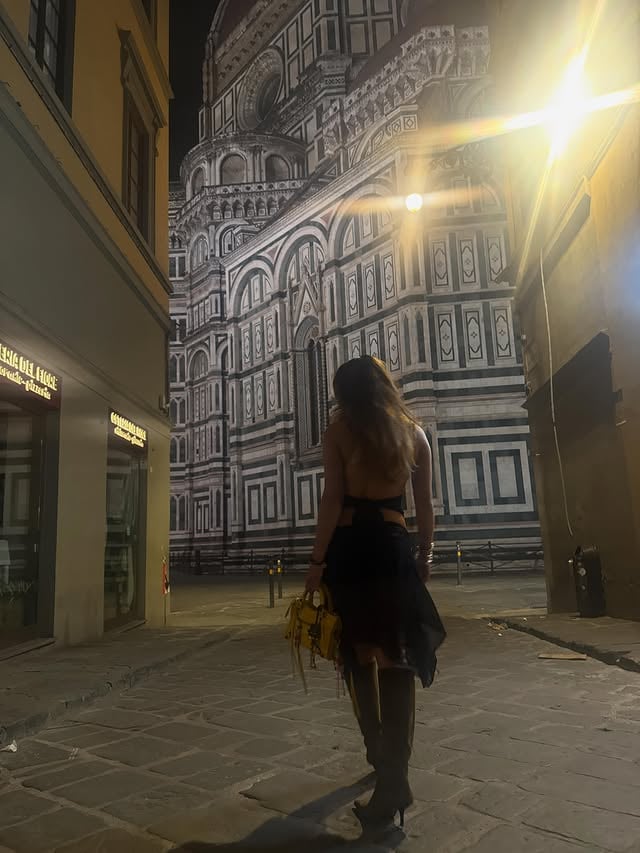 Divine in my Florence energyDear Florence, You have given me so much, so much love so much excitement and motivation. I genuinely do not know who I would have become without this beautiful city. I recommend finding your soul city it brings you so much of everything you’ve wished for in your bones. by @sarabellaharriss