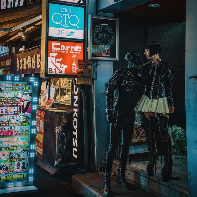 model: @eri_kitami & @glossfit_1 photo: @k.kiuchi_photography #latexwear #rubberwear #fetishfashion #latexstyle by @eri_kitami