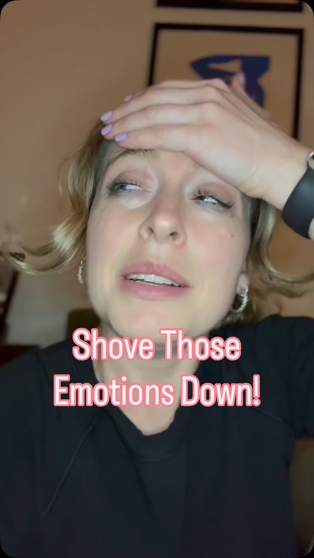 Just gonna lock those feelings up and throw away the key...#comedy #crashout #suppressed #emotionless #femalecomedian by @rebeccareingold