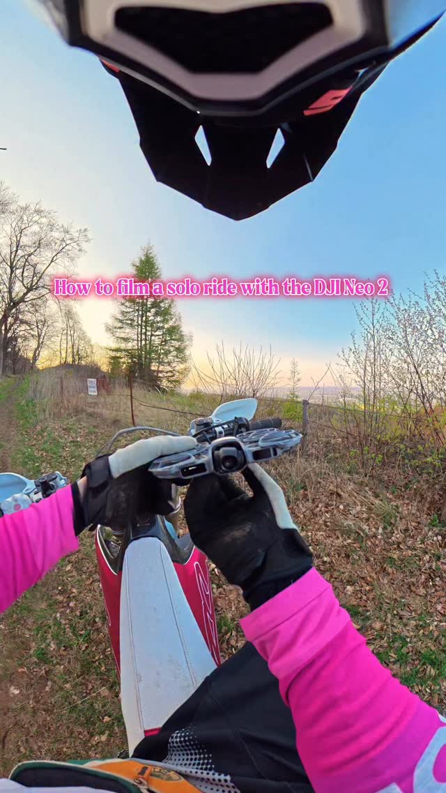 Solo Ride 🫱🏻‍🫲🏼🎥 : DJI Neo 2#djineo2 #drone #motorcycle #dji #actioncamera Dieser Post enthält Werbung durch Markennennung by @pew.pio