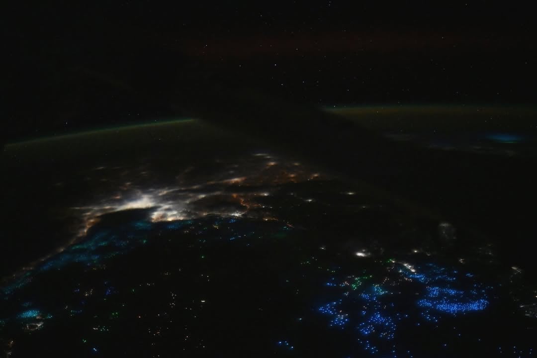 Wondering about those bright green and blue lights in the Gulf of Thailand and South China Sea? I remember first learning about this phenomenon, the art of squid fishing, while I was a graduate student at @scripps_ocean. Fishermen use these lights to attract plankton and fish, and squid soon follow to catch their illuminated prey. The wavelengths of light used have shifted over the years, with the current scene so colorful it looks like a Christmas village.