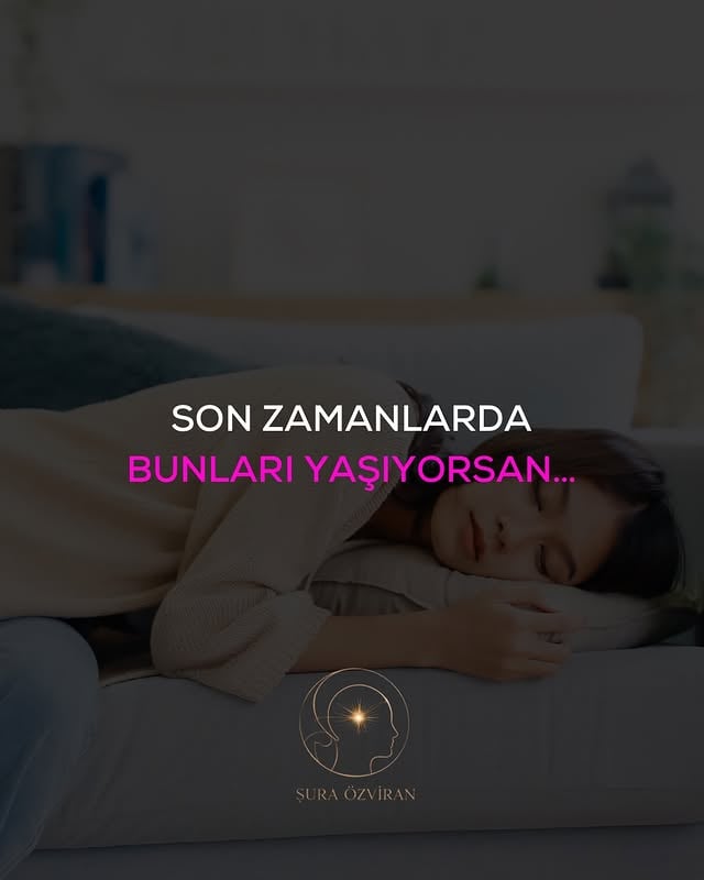 Bazen insan sadece fiziksel olarak yorulmaz… Ruhu da yorulur. Sabah uyanırsın ama dinlenmiş hissetmezsin. İçinde sürekli bir ağırlık vardır. Nedensiz bir huzursuzluk, sıkışmışlık ya da tükenmişlik hissi gün boyu seninle dolaşır. Ve bir süre sonra hiçbir şey yapmak istememeye başlarsın. Çoğu kişi bunu sadece stres sanıyor. Ama bazen mesele sadece yoğunluk değildir. Çünkü insan sürekli aynı enerjinin içinde kaldığında; zihni, bedeni ve ruhu da bundan etkilenmeye başlar. Özellikle sürekli aynı olayları yaşamak, aynı insanlarla aynı döngülere girmek, kendini değersiz hissetmek ya da hiçbir şeyin yoluna girmediğini düşünmek… zamanla insanın enerjisini aşağı çekebilir. Ve en zor kısmı da şudur: Bir noktadan sonra insan bunun neden olduğunu bile anlayamaz. İşte tam burada farkındalık başlar. Çünkü bazen sorun dışarıda değil, içeride biriken yüklerdedir. Bastırılmış duygular, geçmiş kırgınlıklar, korkular, kaygılar ve sürekli tekrar eden düşünceler insanın enerjisini fark etmeden tüketebilir. Bu yüzden sadece “iyi düşünmeye çalışmak” her zaman yetmez. Önce seni aşağı çeken şeyi fark etmek gerekir. Çünkü gerçek dönüşüm, kök nedeni gördüğünde başlar. Bireysel danışmanlıkta; ✨ enerji çalışmaları ✨ bilinçaltı farkındalığı ✨ kaygı ve değersizlik döngüleri ✨ frekans destekleri ✨ içsel blokaj çalışmaları ile seni yoran yükleri birlikte çalışıyoruz. Amacımız sadece kısa süreli iyi hissetmek değil… seni aynı döngüde tutan şeyi dönüştürmek. 🤍 Eğer sen de artık hafiflemek, enerjini toplamak ve hayatında yeni bir akış başlatmak istiyorsan DM’den ✨ yazabilirsin.📩 by @suraozvirann
