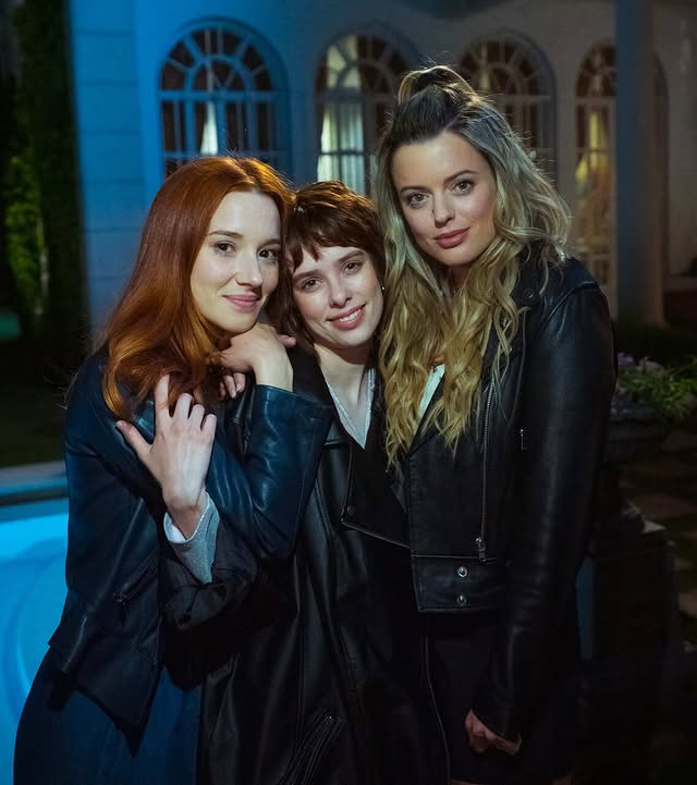 ✨Nuestras hermanas favoritas.✨ #AQuéEstásEsperando by @aria_bedmar
