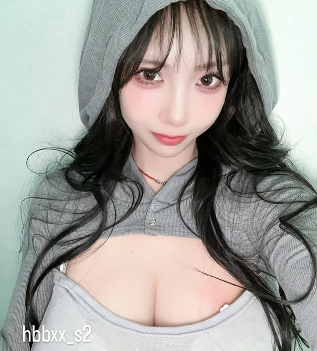 이제 진짜 여름 시작인건가 !?! 😭😰#여름오지마 by @hbbxx_s2