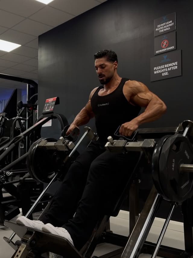 back day focused on rows 🚣@boohoomanactive by @andreideiu_