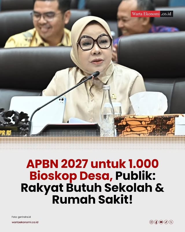 Usulan pembangunan 1.000 bioskop desa melalui APBN 2027 memicu perdebatan sengit di ruang publik. Banyak warganet menilai langkah ini tidak sensitif terhadap kebutuhan dasar rakyat yang masih mendesak, seperti pendidikan, kesehatan, dan infrastruktur. Kritik deras muncul di media sosial, mempertanyakan apakah hiburan layak didahulukan dibanding kebutuhan fundamental masyarakat.Di sisi lain, Anggota Komisi VII DPR RI Fraksi Gerindra, Rahmawati Zainal Paliwang, menilai pembangunan bioskop desa penting untuk pemerataan akses industri kreatif dan distribusi film nasional. Ia menyoroti ketimpangan ruang tayang yang membuat rumah produksi kecil sulit bersaing dengan jaringan besar. Namun, perdebatan publik menunjukkan dilema besar: antara memperluas akses budaya dan memastikan prioritas anggaran negara benar-benar berpihak pada kebutuhan rakyat.Naskah dan Desain: Asep Suherman#APBN2027 #BioskopDesa #DPRRI #IndustriFilm #PrioritasAnggaran by @wartaekonomi