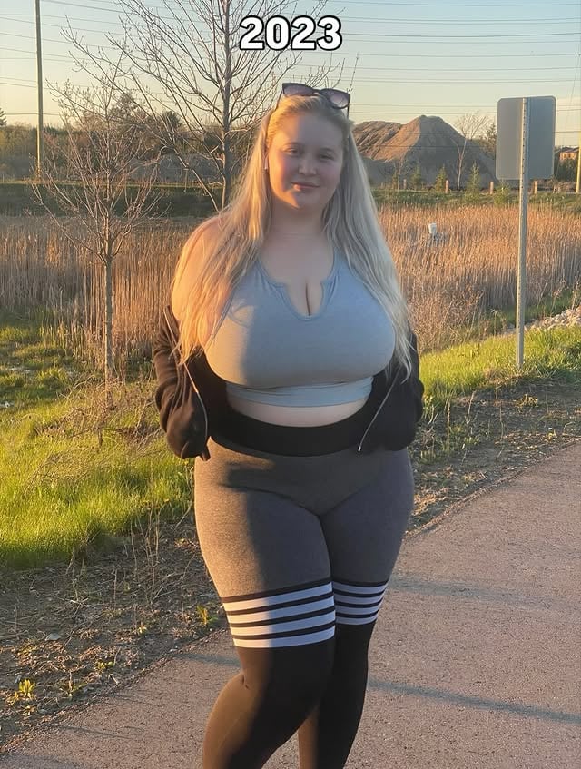Super proud of how far I’ve come 💪🏻 2023 I was stuck in a terrible relationship, addicted to binge eating/drinking to cope with how lost and alone I felt. Not knowing how to process my feelings. 2026 I’m single, happier than ever, my mind has never been more clear, sober, and repairing my relationship with food and myself. Benjamin Button up in here lowkey.. 😂🥹🙏💕 For the first time ever I can actually say I can’t wait to see what the future holds for me by @superstackedstacy__