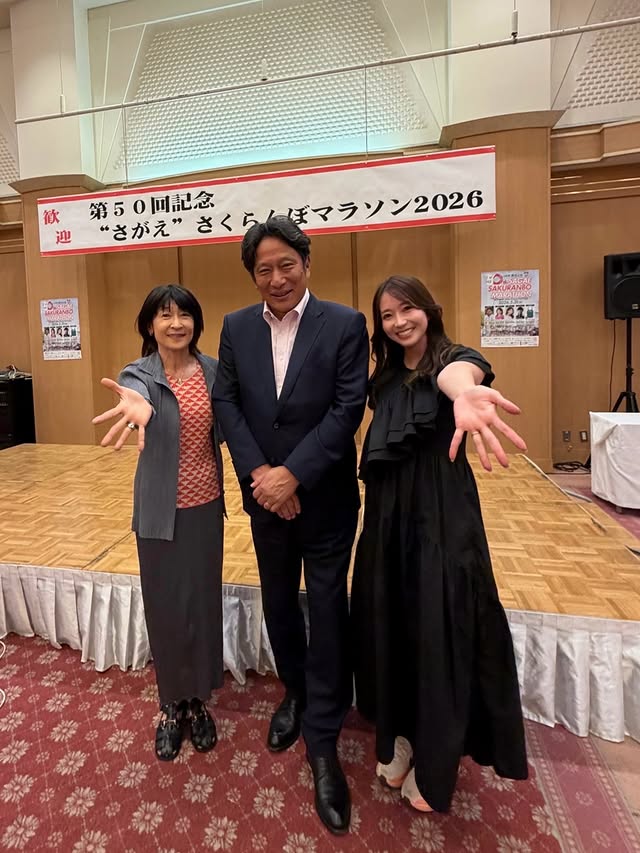 今年も！さがえさくらんぼマラソンでお二人とご一緒させていただきます🏃‍♀️🍒加えて今回は黒田朝日選手もゲストに！！昨日はランニングクリニックも開催し、ご参加のみなさんと楽しいひとときを過ごしました☺️写真がなくて手持ちの2枚だけ！笑今日はいよいよさがえさくらんぼマラソン🍒会場で会いましょう🫶🏻暑いので水分補給、熱中症対策も忘れずに！Excited to be joining the Sagae Cherry Marathon as a guest today🍒I’m truly grateful to be invited back again this year. Looking forward to an amazing day!今日も楽しくハッピーに🏃‍♀️他の投稿はこちらから▷ @hasegawatomoka #やりたい事は全部やる by @hasegawatomoka