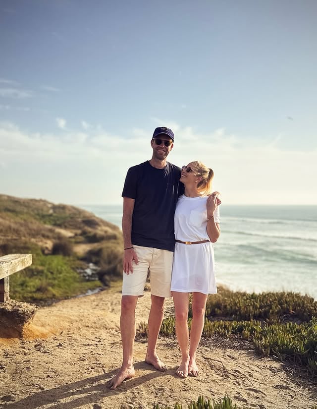 Recharged 🔋 Ein sehr kurzer, aber wunderschöner Trip 🇵🇹 geht zu Ende… die Batterien sind aufgeladen, die Herzen voll. ♥️Danke @travelwitheleganttravel für die tolle Organisation 🙏🏼📸 @max_von_bredow *Anzeige wg Verlinkung by @jessica_von_bredow_werndl