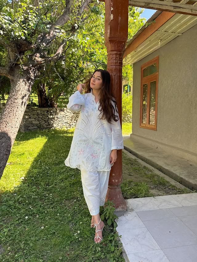🩵🏔️✨🦢 by @trendingwithmina