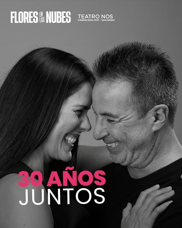 ¡ESTRENAMOS ESTE JUEVES! A SÓLO 2 DÍAS. 🌸FLORES EN LAS NUBES ☁️Vas a salir queriendo llamar a alguien con quien tienes una conversación pendiente. No sabemos a quién. Tú sí.Asegura tu entrada HOY mismo. 🌸 Flores en las Nubes ☁️ 📅 4 de junio, Teatro NOS.🎟️ Entradas en @joinnus💳 Recuerda que tienes el 20% de descuento con @scotiabankpe