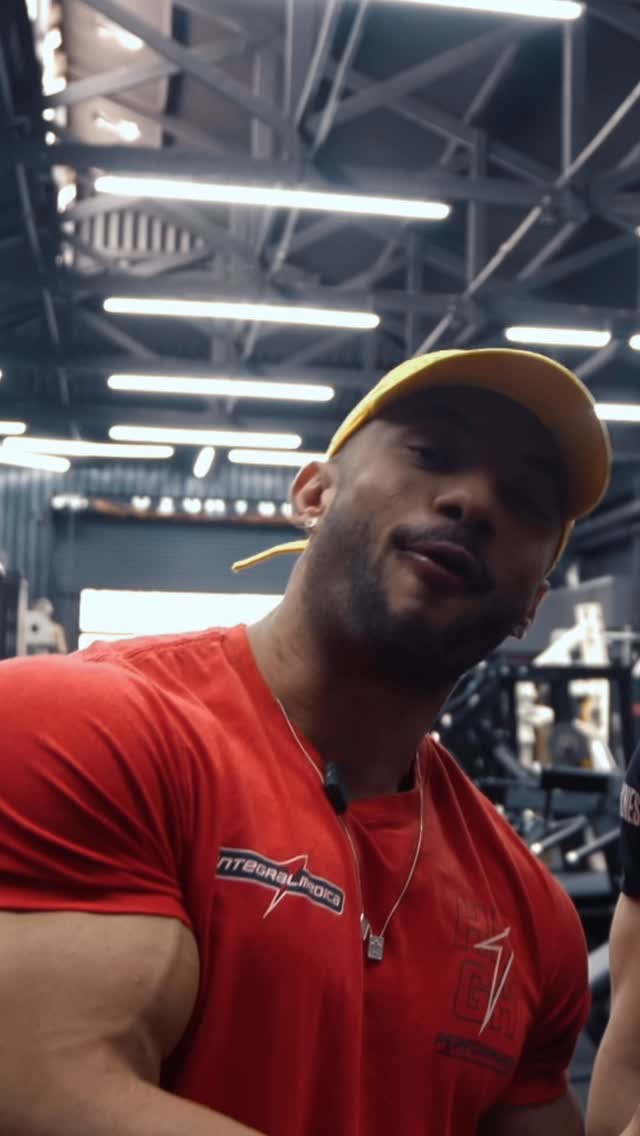 Leg day, com meu open favorito. ❤️ @leandroperespro Tudo no canal, corre lá pra ver, link nos storie. by @leandroperespro