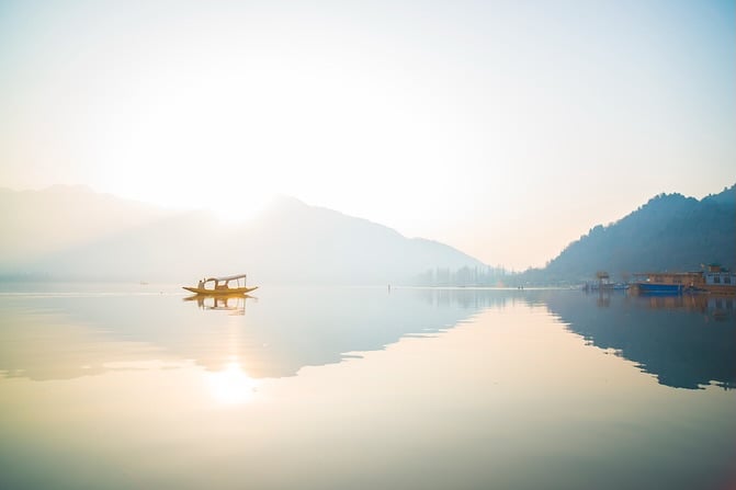 Travel Kashmir with me | Bespoke Private Tours of India with me. 1 on 1 Photography Sessions @travelwithamanchotani by @aman_chotani