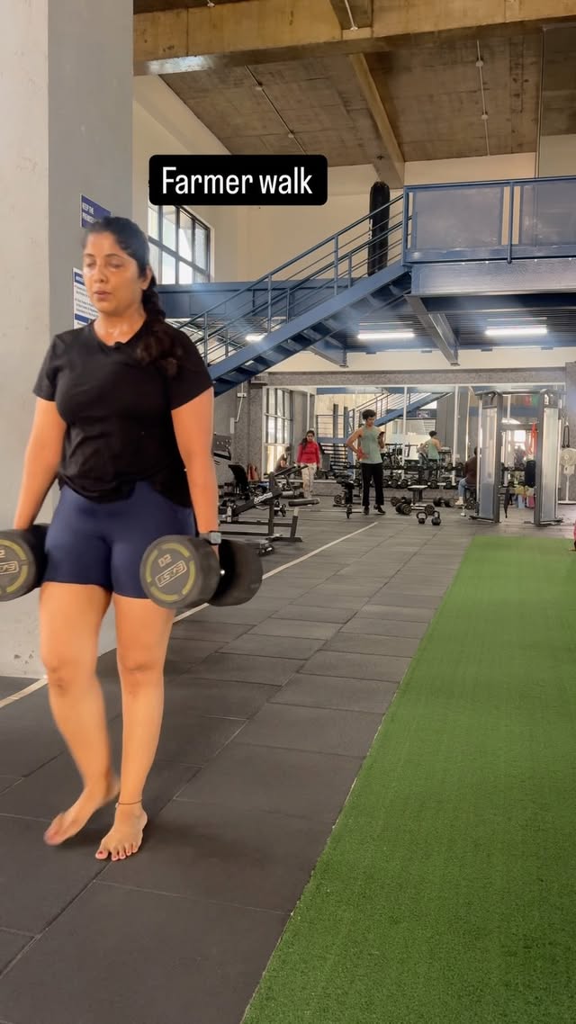 Matthondu saturday workout glimpse #chitralpowergirl #fitandstrong #fitandstrongbypowergirl #bangaloreinfluencers #bangalorefitness by @chitral_powergirl_25