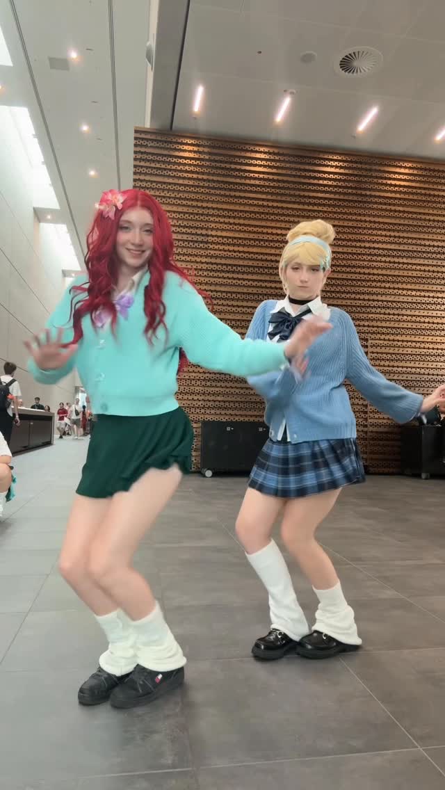 DUO POST YAAAYYYY #cosplay #dance #disney #disneyprincess by @sususcosplays