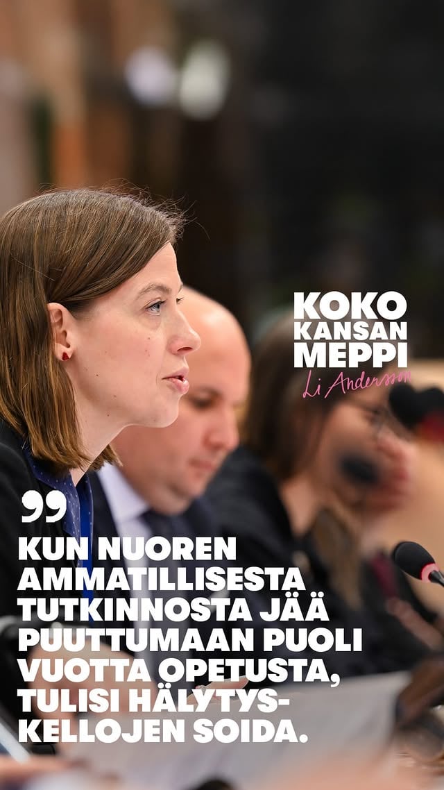 Ammatillisessa koulutuksessa nuorilla jää pahimmillaan jopa puoli vuotta, eli yhden lukukauden verran ohjausta tai opetusta saamatta kolme vuotta kestävässä koulutuksessa.Opettajien Ammattijärjestö OAJ:n tänään julkistama tieto opetuksen ja ohjauksen määrästä toisen asteen ammatillisessa koulutuksessa oppivelvollisille on hälytyskello, johon tulee reagoida pikaisesti. Opetushallituksen aineistoissa kolme neljästä oppivelvollisesta sai vähimmäistasoa vähemmän opetusta – keskimäärin 15% alle minimitason, mutta joillain aloilla osuus on vielä suurempi.Erityisesti ammatillisessa koulutuksessa lähiopetus on aivan keskeisessä roolissa niin opintojen etenemisen kuin ammatissa tarvittavan riittävän osaamisen hankkimisen kannalta. Siksi opetusministerinä ollessani säädimme asetuksen ammatillisen koulutuksen lähiopetuksen vähimmäistuntimäärästä, aivan kuten lukiossa ja perusopetuksessakin on. Silloin tätä pidettiin joidenkin opetuksen järjestäjien mielestä taantumuksellisimpana uudistuksena sitten 1990-luvun, joka kertoo paljon asenteista. Minulle kysymys on nuorten tasavertaisesta kohtelusta ja riittävän opetuksen varmistamisesta, jonka pitäisi olla kaiken koulutuksen lähtökohtana oleva perusasia.Meidän pitää huolehtia siitä, että asetuksen vähimmäistuntimäärä aidosti toteutuu ammatillisessa koulutuksessa – sitä tulee noudattaa. Samalla kasvavan kuormituksen alla olevilla opettajilla tulisi olla oikeasti mahdollisuus opiskelijoiden ohjaamiseen ja tukemiseen, erityisopetusta unohtamatta.Kaikista tärkeintä kuitenkin on, että ammatillisen koulutuksen leikkaukset lopetaan ja rahoitusta palautetaan oikeasti riittävälle tasolle.Edit: Sanon videolla, että opintoja jäisi väliin lukuvuoden verran – tarkoitin saatteen mukaisesti lukukautta, eli jopa lähes puolta vuotta. by @lindrssn