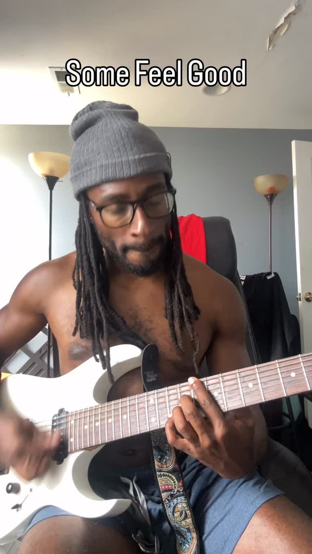 When Michael Jackson sang the words “I ain’t scared of your brother, I ain’t scared of no sheets”my lil big eyed younger self locked into those word. I wanted to be strong, courageous and have no fear even though I was small. No mountain was too big. Ah well. Now you know why I like hard rock/metal tones. Happy Day #goodvibes by @aeoxis