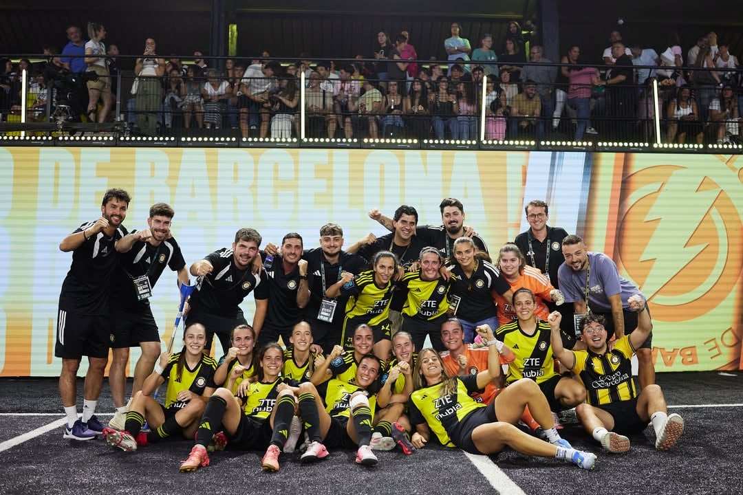 Pobrecillo de todo aquel que dudó de este equipo por unos malos amistosos.Nos vemos mañana. by @rayodebarcelona