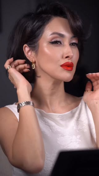 Marilyn Monroe Lipstick 💄 

#makeup #lipstick #rougealevres