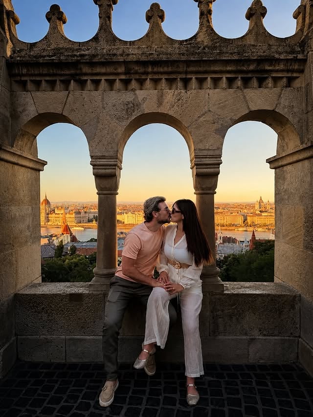 Budapest es bonito pero contigo es mejor, bueno, la vida contigo es mejor🤍✨.