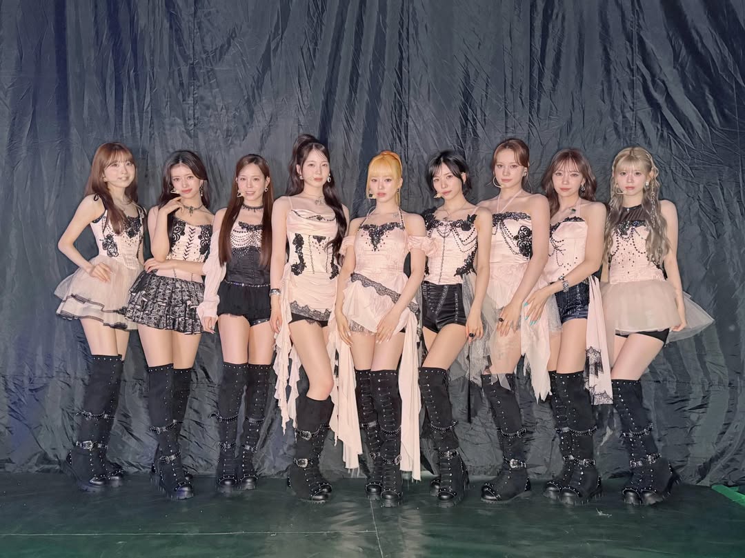 𝗡𝗶𝘇𝗶𝗨 𝗟𝗶𝘃𝗲 𝘄𝗶𝘁𝗵 𝗨 𝟮𝟬𝟮𝟲 “𝗡𝗶𝘇𝗶𝗨：𝗧𝗛𝗘 𝗖𝗜𝗡𝗘𝗠𝗔”

[2026.06.07]
@ 京セラドーム大阪

‎⁦‪#NiziU‬⁩ ⁦‪⁦‪#WithU‬⁩
‎⁦‪#NiziU_tour‬⁩ ⁦‪#LivewithU2026‬⁩ ⁦‪#NiziU_THE_CINEMA‬⁩