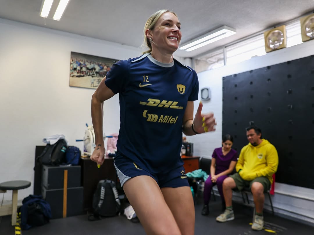 El día de hoy, se realizaron evaluaciones médicas a jugadoras del primer equipo, para dar inicio a la pretemporada en la Dirección de Medicina del Deporte de la @unam_mx, área adscrita a la Dirección General del Deporte Universitario @deporteunam 🐾🩺🏃‍♀️#UnidosPorLaHistoria by @pumasmxfemenil