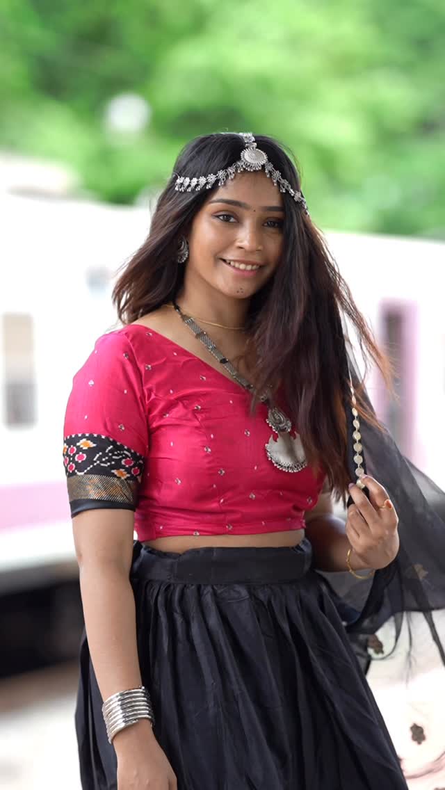 Ena Maranthutiyaa 🤓✋

One post a month seems reasonable no??🏃‍♀️😩

Thayya Thayya in Perambur 

🎥- @sinty_boy