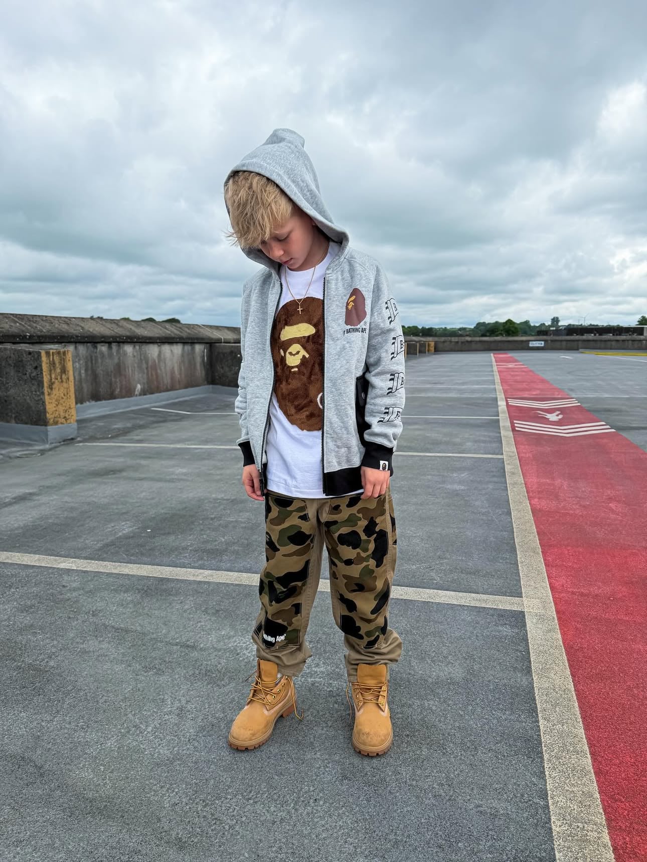 Went APE 🦍❤️‍🔥

#abathingape #bape #explorepage #viral #streetwear
