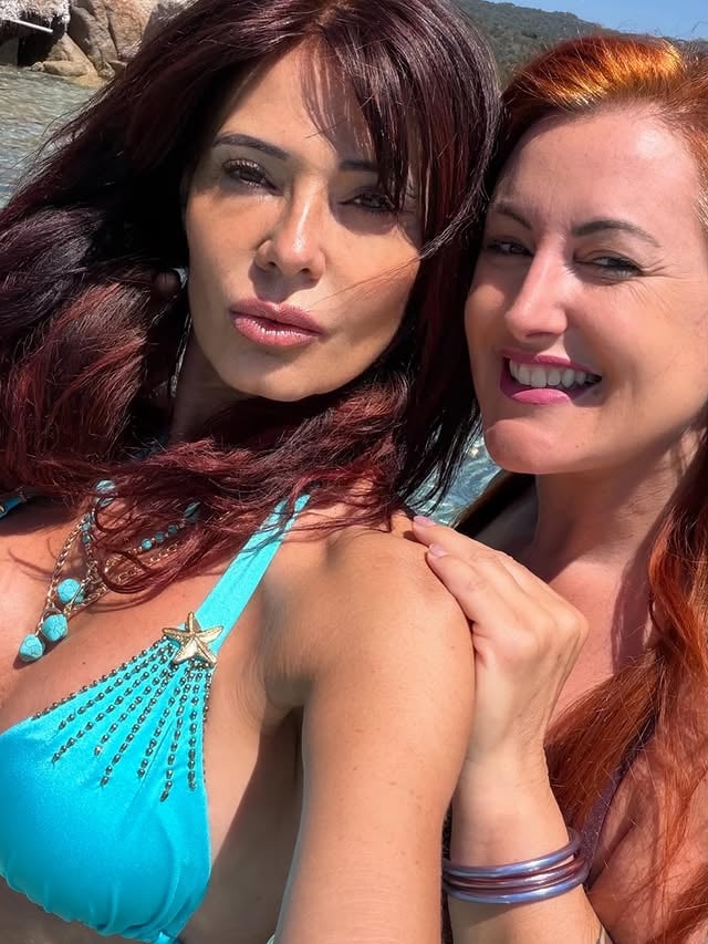 Girls just want to have fun 🥂☀️🎉@landrydetoulouse_officiel by @nathalie_andreani_lavilla2
