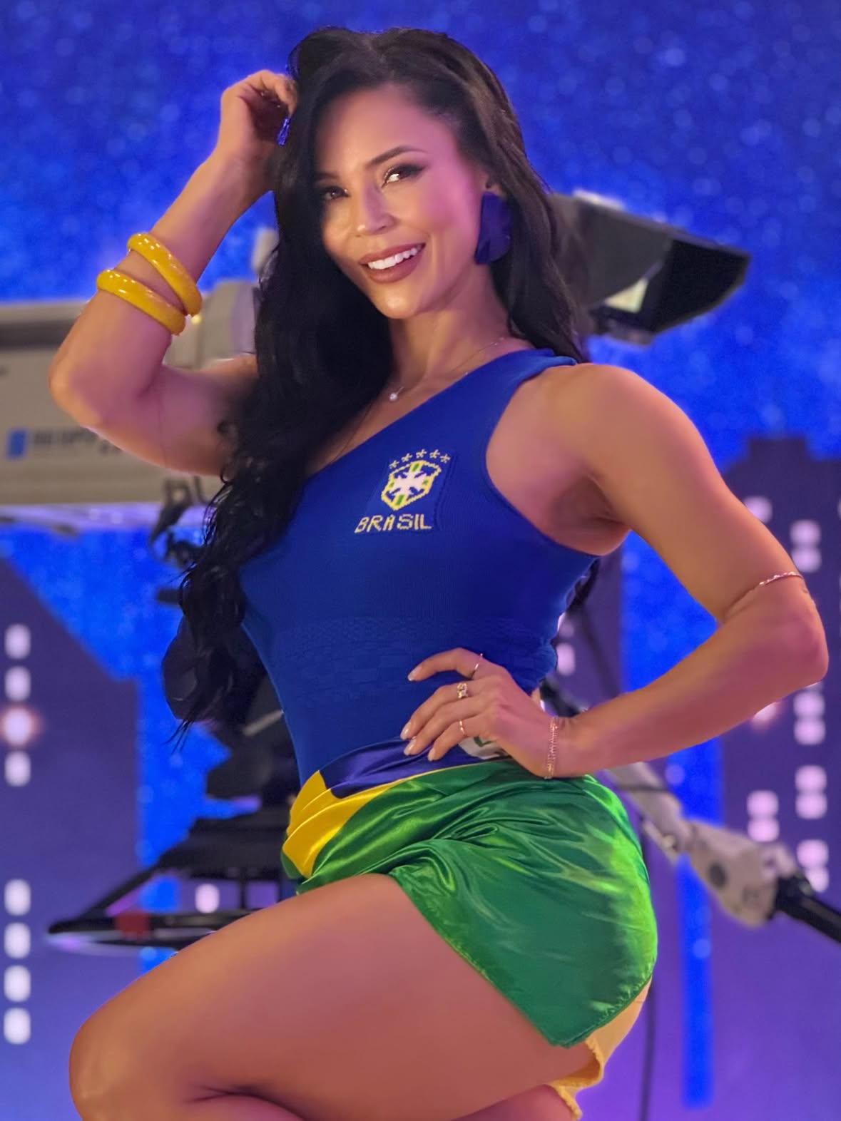 De ontem no @sbtvivaanoite 💙
Mais uma noite incrível ao lado de grandes nomes da televisão brasileira. ✨
Um pouquinho do que rolou! 📺🇧🇷