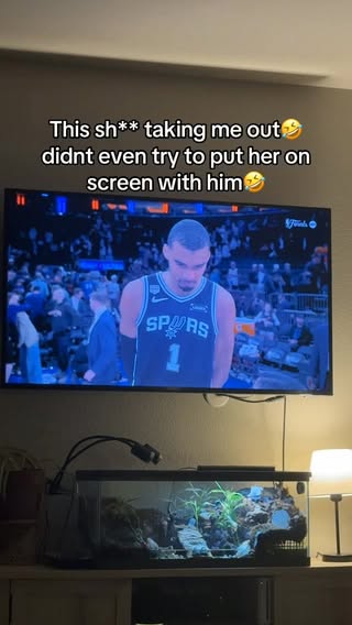 Sh** was cracking me up🤣#nba #nbafinals #finals #wemby #wembanyama